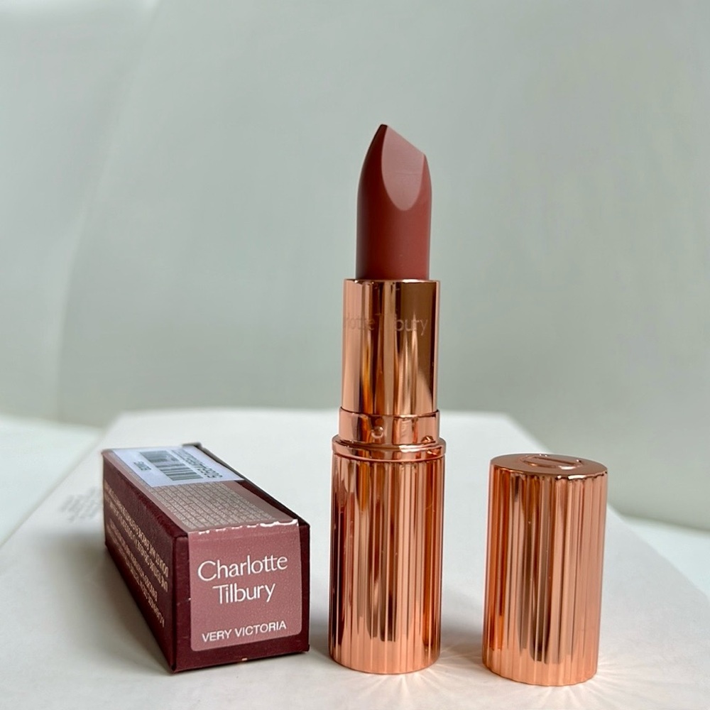 Charlotte Tilbury full size Matte Revolution Lipstick in Very Victoria